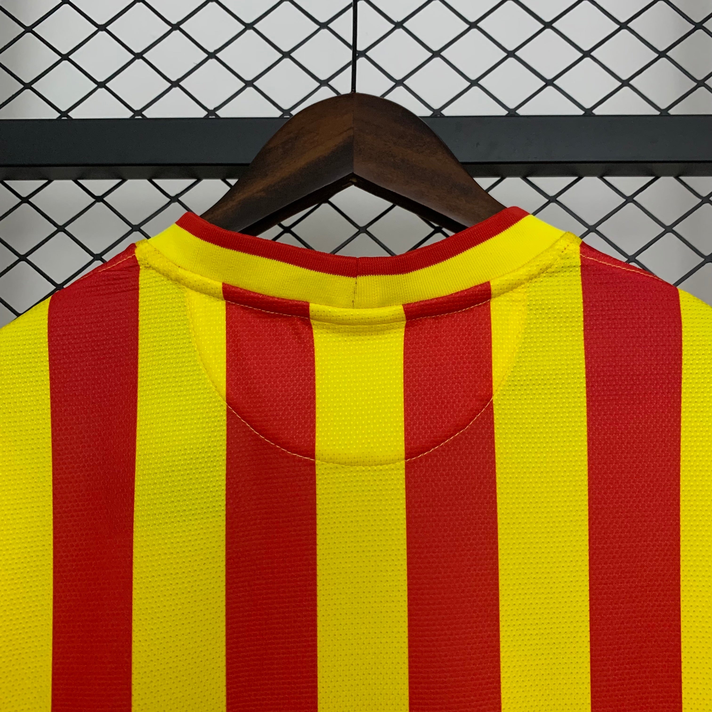 Retro Barcelona 13/14 Away