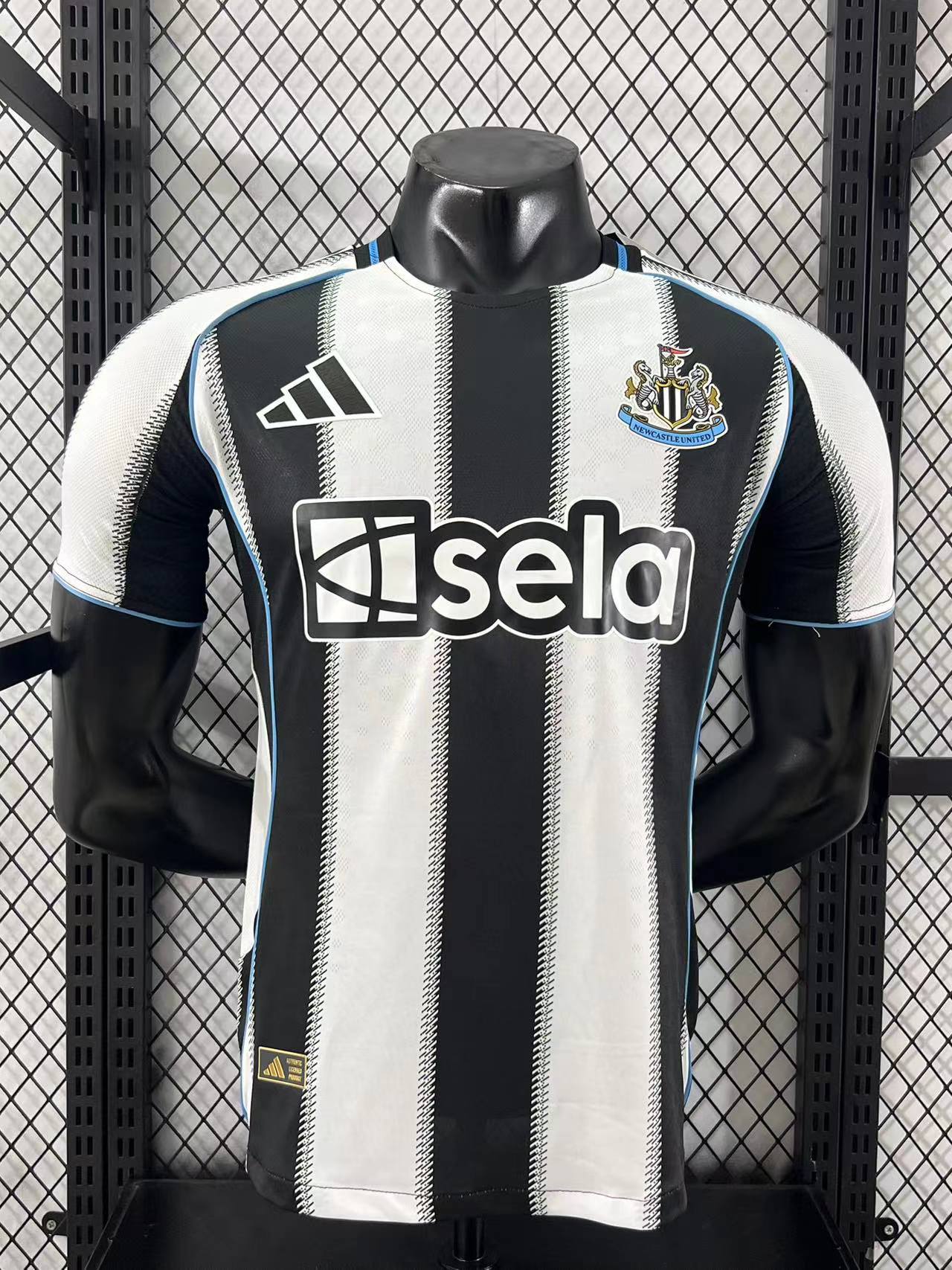 New Castle United 2025/26 - Player Authentic Player [Slim Fit] Player [Slim Fit] Player [Slim Fit] [Slim Fit]
