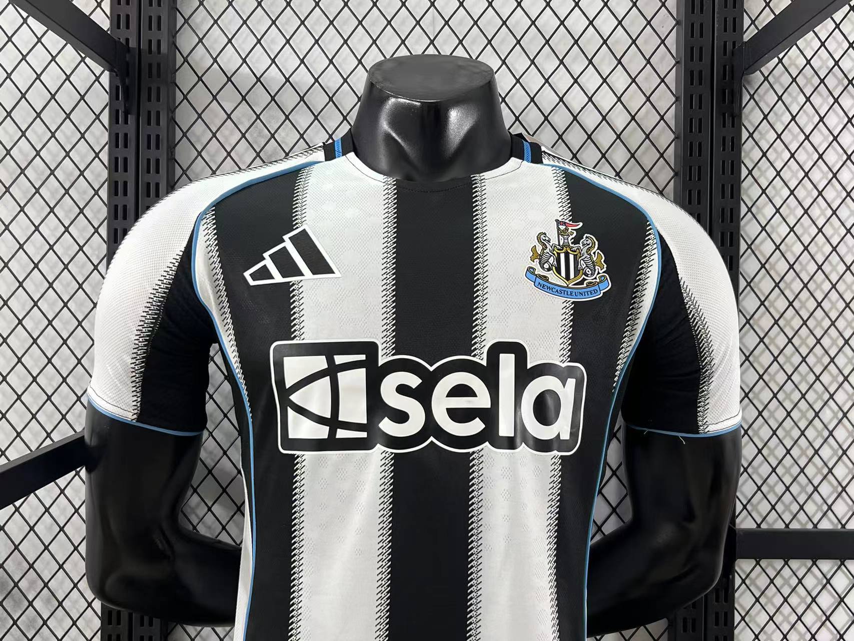 New Castle United 2025/26 - Player Authentic Player [Slim Fit] Player [Slim Fit] Player [Slim Fit] [Slim Fit]